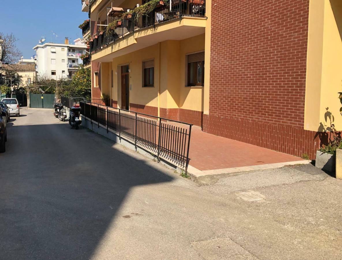 Appartamento Le Zagare Sorrent Exterior foto
