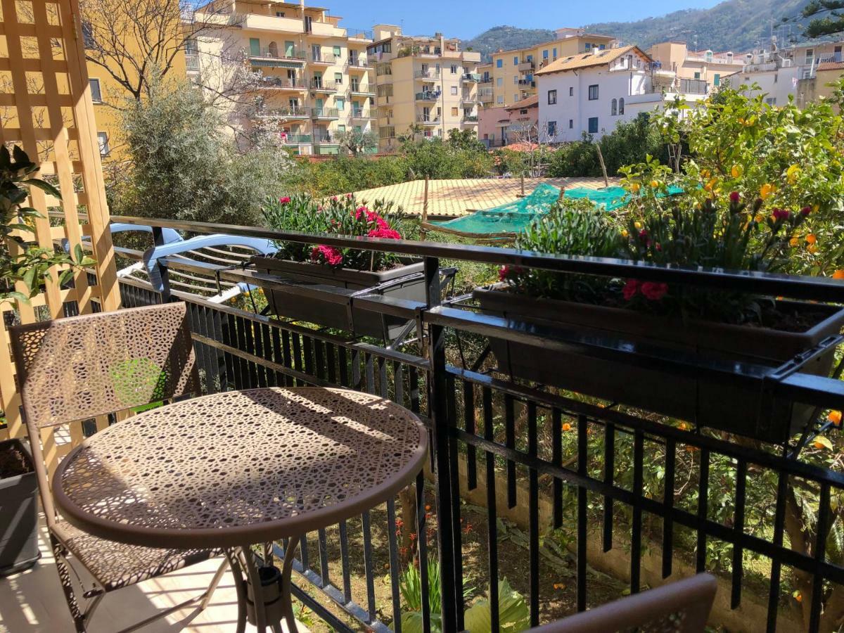 Appartamento Le Zagare Sorrent Exterior foto